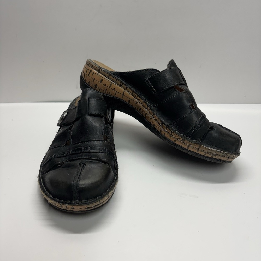 Volks Walkers Leather Well-Being Closed Toe Mules Clogs Womens 39 US 8.5 Comfort